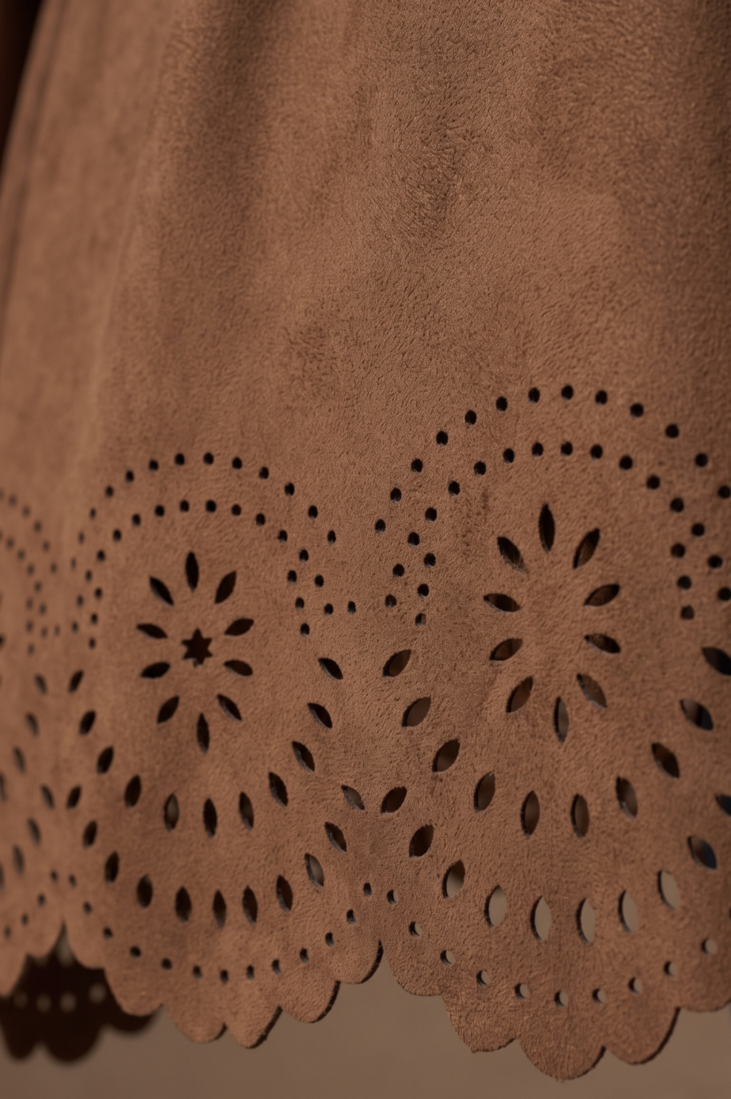 Sienne floral cutwork and scalloped hem detail